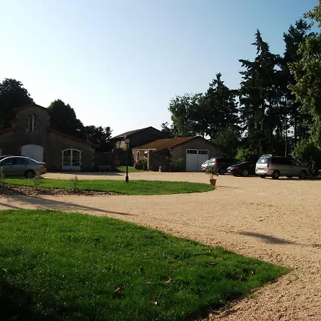 Chateau De Bellevue - La Longere Proche Du Puydufou * Sainte-Cécile